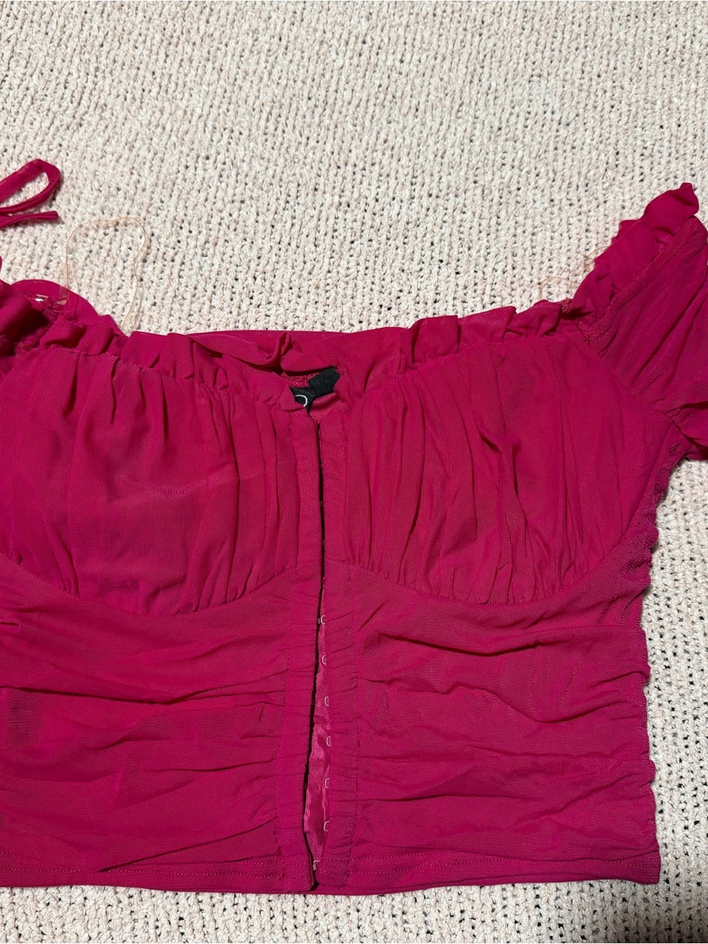 Windsor Off-Shoulder Ruched Crop Top in Magenta